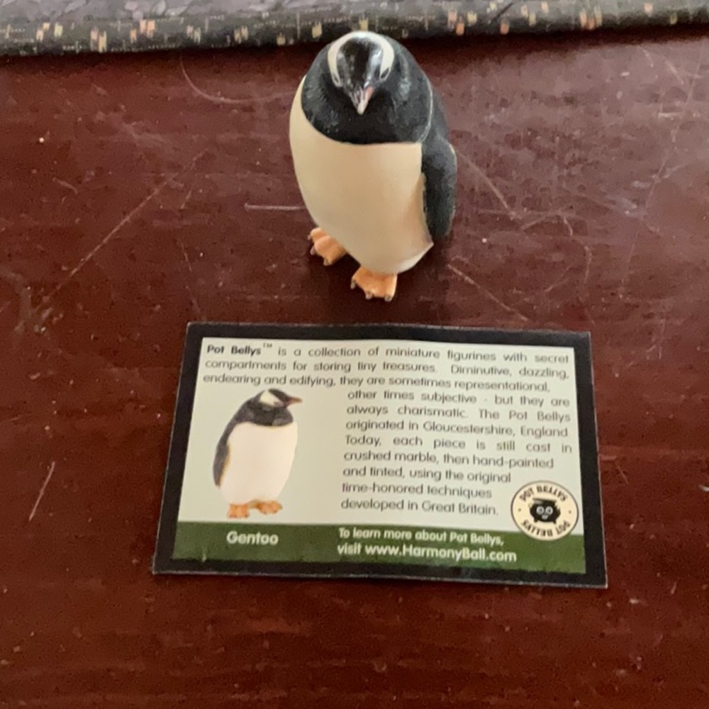 POT BELLYS RETIRED GENTOO Marble Figurine